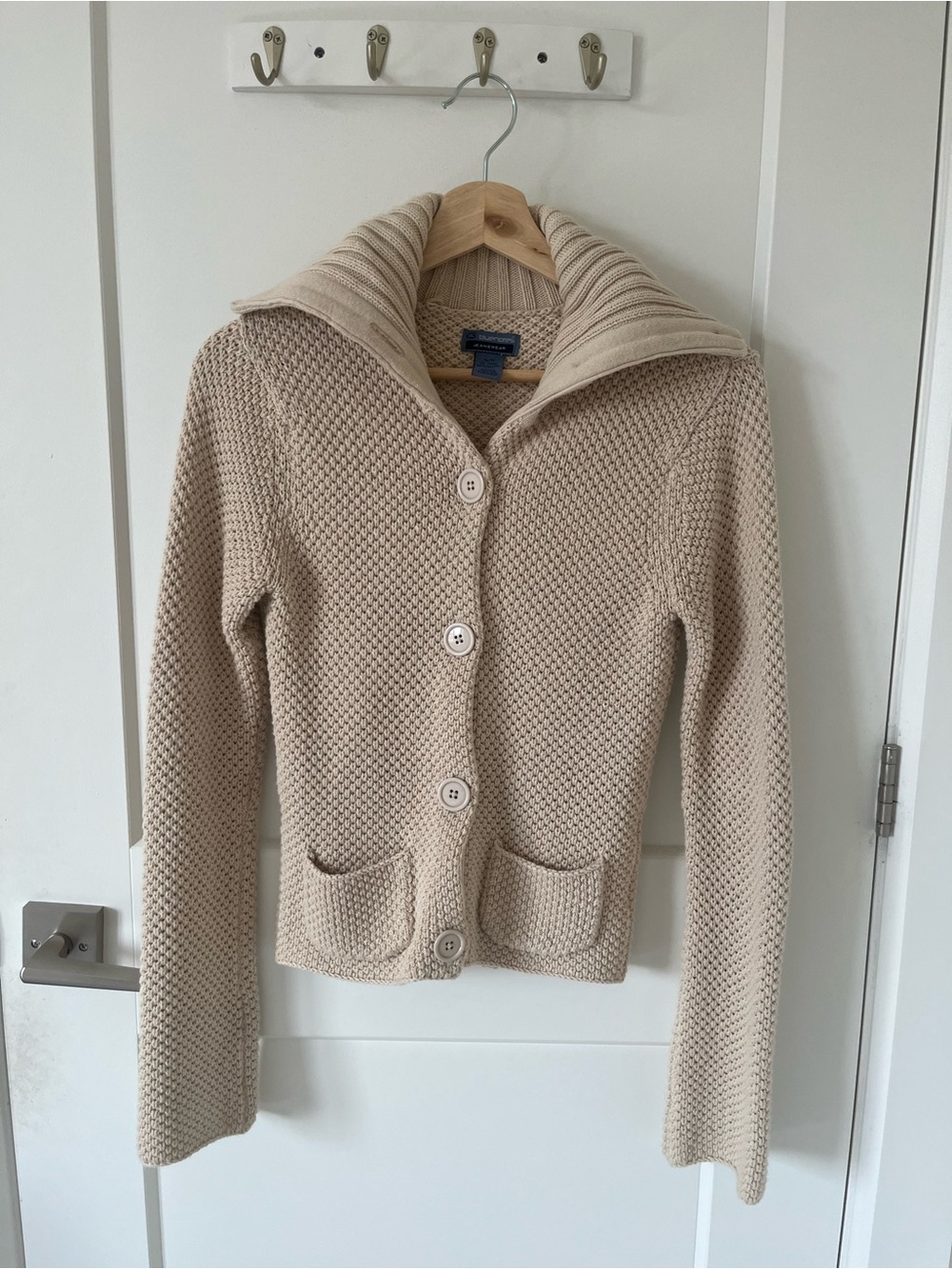 Beige Knit Button-Up Cropped Fitted Cardigan